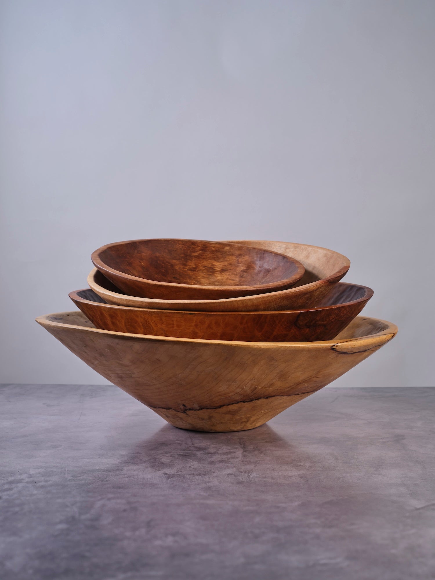XXL 24 inch Classic Round Wood Bowl