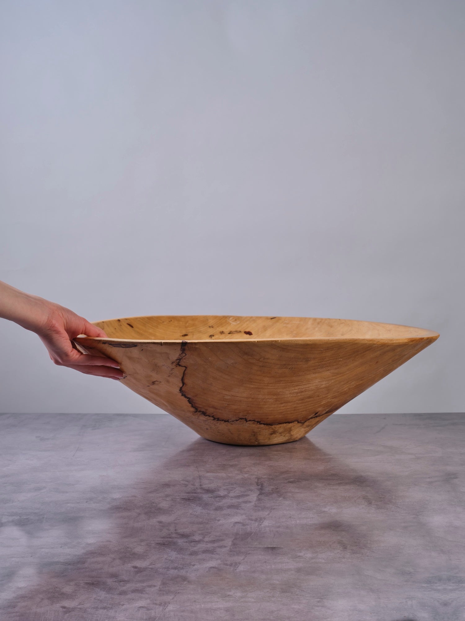 XXL 24 inch Classic Round Wood Bowl