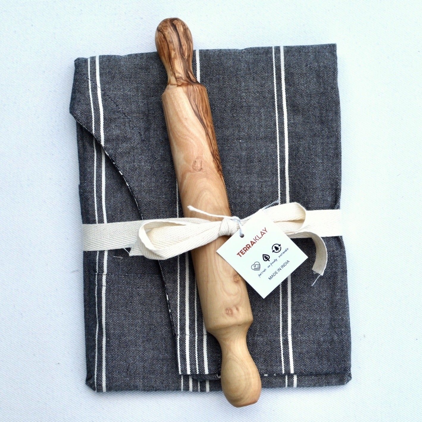 Gift Set of Full Apron and Olive Wood Rolling Pin | TerraKlay